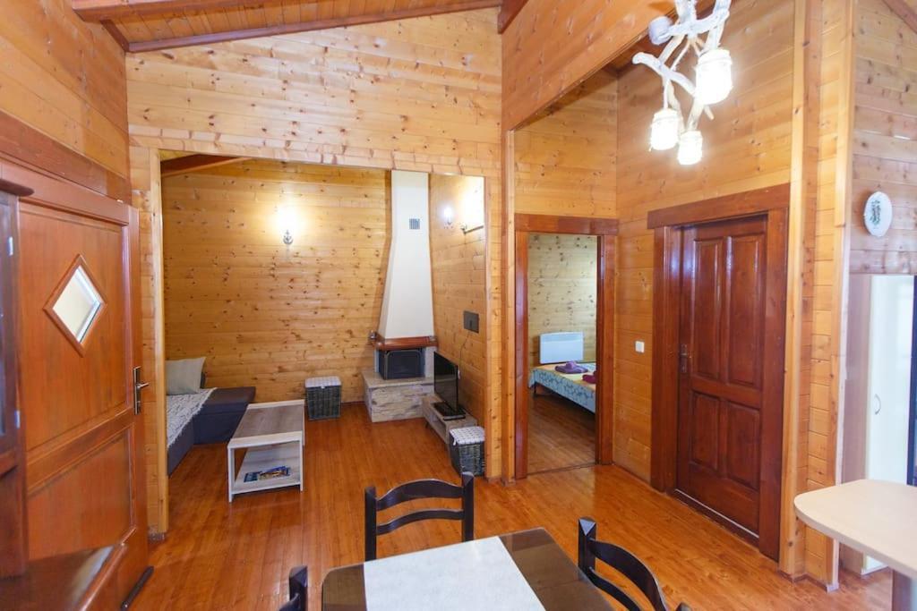 Ferienwohnung Wooden House In Ioannina Exterior foto