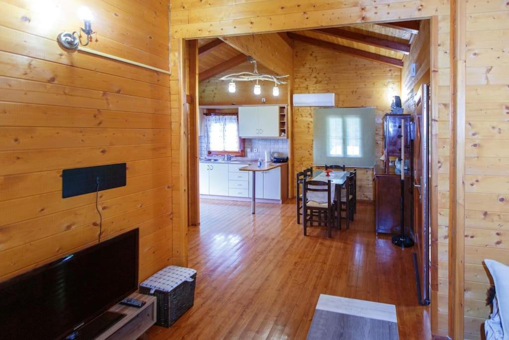 Ferienwohnung Wooden House In Ioannina Exterior foto