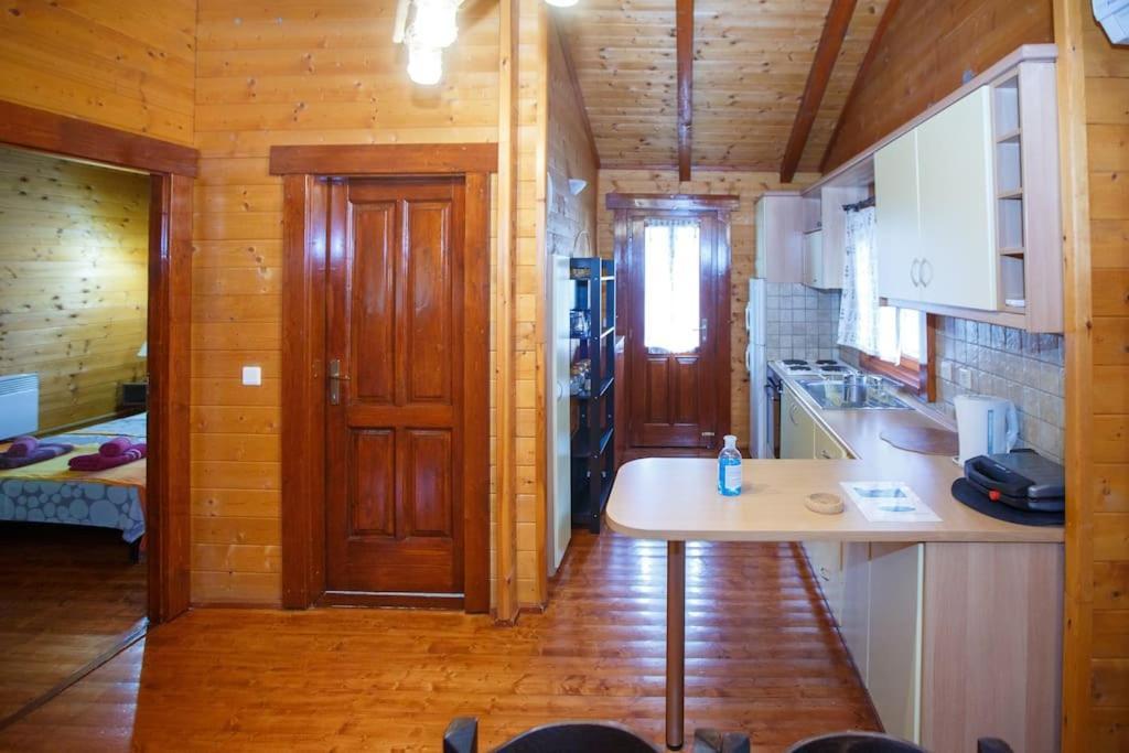 Ferienwohnung Wooden House In Ioannina Exterior foto